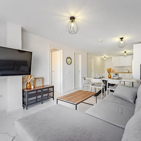 2 Bdr Charming In Christianos * Los Cristianos (Tenerife)