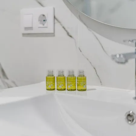 2 Bdr Charming In Christianos